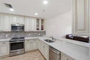 3554 Haldeman Creek Dr 113, Naples 3554 Haldeman Creek Dr 113, Naples