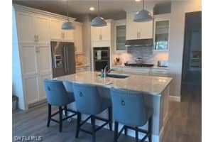 16390 Viansa Way 1-202, Naples