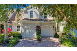 12850 Carrington Cir 203, Naples