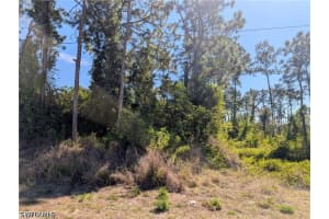 513 Beach Ave S, Lehigh Acres 513 Beach Ave S, Lehigh Acres