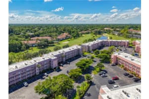 200 Turtle Lake Ct 109, Naples