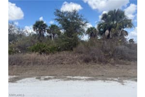 1900 W 18th St, Lehigh Acres