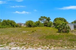 5402 5th St W, Lehigh Acres