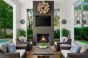 9172 Mercato Ln, Naples