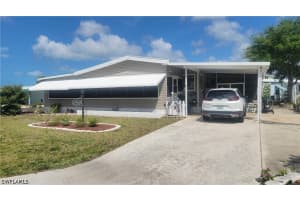 4712 Tahiti Dr, Bonita Springs