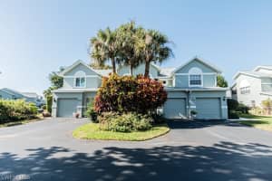 2132 Tama Cir 102, Naples