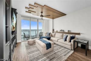 3000 Oasis Grand Blvd 1004, Fort Myers