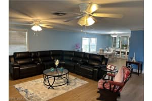 181 Pine Key Ln 29, Naples