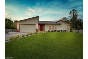 260 12th St Se, Naples