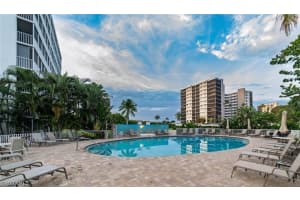 5 Bluebill Ave 305/405, Naples 5 Bluebill Ave 305/405, Naples