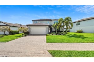 10428 Ventana Ln, Naples