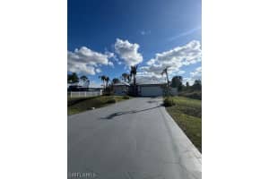 360 Eisenhower Blvd, Lehigh Acres