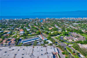 750 Mooring Ln 105, Naples