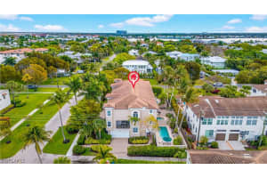 552 11th Ave S 4, Naples