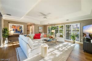 1225 Sandpiper St, Naples