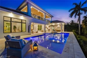 529 Neapolitan Way, Naples