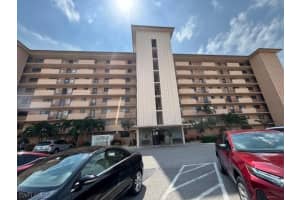 4260 Se 20th Pl 205, Cape Coral