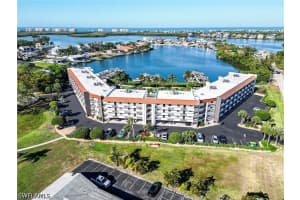 226 3rd St 215, Bonita Springs