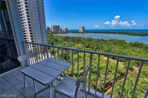 5550 Heron Point Dr 902, Naples
