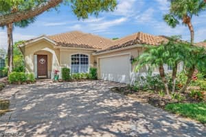 20854 Gleneagles Links Dr, Estero