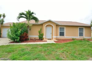 907 Ne 10th Ter, Cape Coral