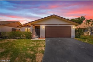 6487 Royal Woods Dr, Fort Myers