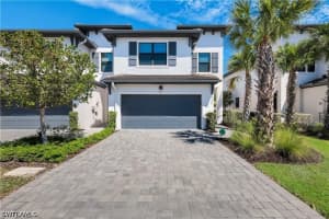 7550 Rockefeller Dr, Naples