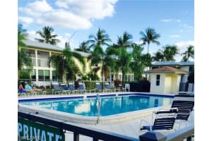 146 Lollypop Ln 851, Naples