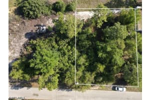 4648/4650 25th St Sw, Lehigh Acres