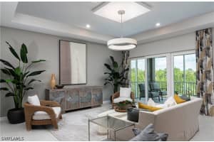 315 Indies Dr W 202, Naples