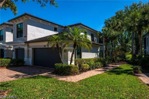 2433 Ravenna Blvd 202, Naples