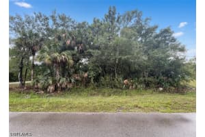 3636 32nd Ave Se, Naples