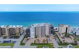 9375 Gulf Shore Dr 402, Naples