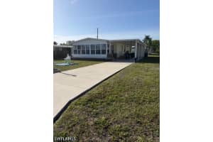 210 Pine Key Ln 210, Naples
