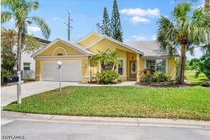 12821 Eagle Pointe Cir, Fort Myers