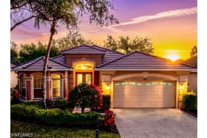 4828 Cerromar Dr, Naples