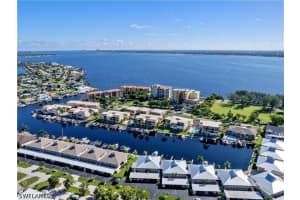 4105 Se 19th Pl 201, Cape Coral
