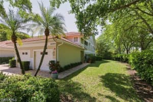 5300 Andover Dr 202, Naples