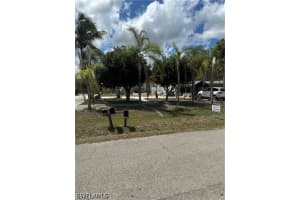 11129 Safari Dr, Bonita Springs