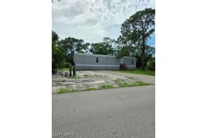 8385 Marx Dr, North Fort Myers