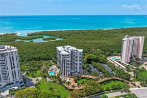 6075 Pelican Bay Blvd 201, Naples