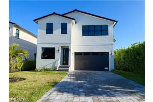 2727 Van Buren Ave, Naples