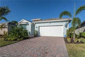 267 Tamarindo Ln, Naples