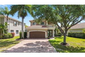 21827 Rainbow Lake Ct, Estero