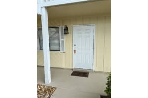 4633 Bayshore Dr M4, Naples