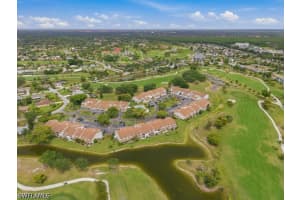 438 Bristle Cone Ln 20, Naples