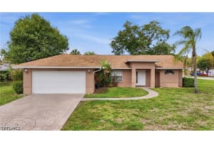 4061 Vine Ln, Naples