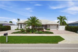 813 N Barfield Dr, Marco Island 813 N Barfield Dr, Marco Island