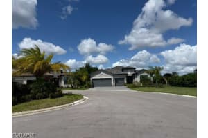 1801 Hagen Ct, Naples