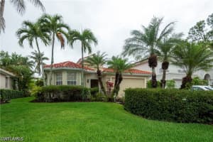 5725 Lago Villaggio Way, Naples